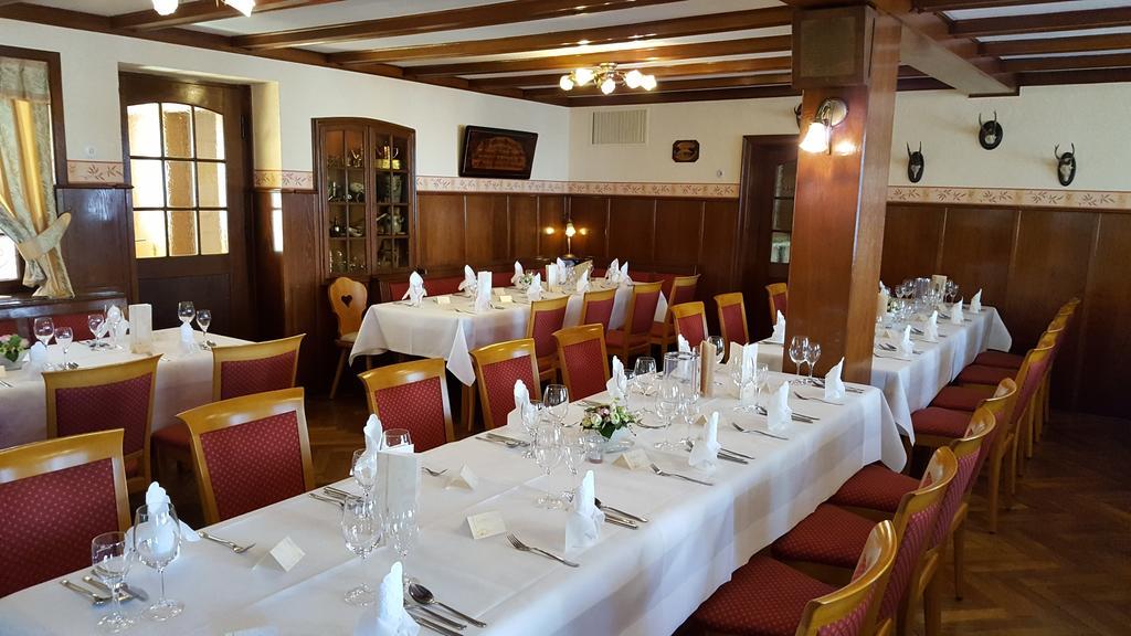 Gasthaus Zum Hirschen Ringsheim Exterior photo
